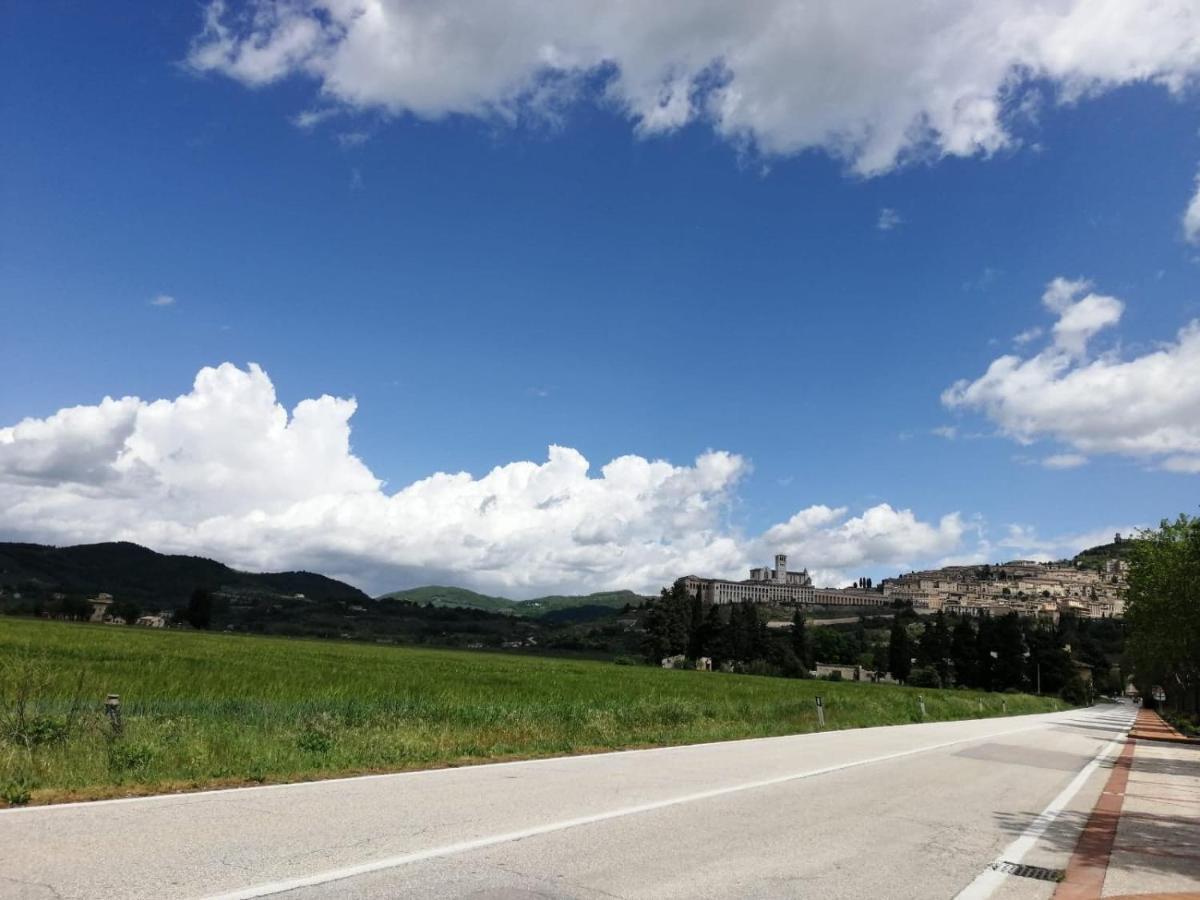 Hotel Villa Elda Assisi Kültér fotó
