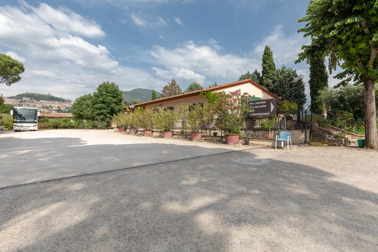 Hotel Villa Elda Assisi Kültér fotó