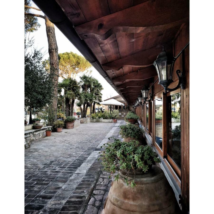 Hotel Villa Elda Assisi Kültér fotó