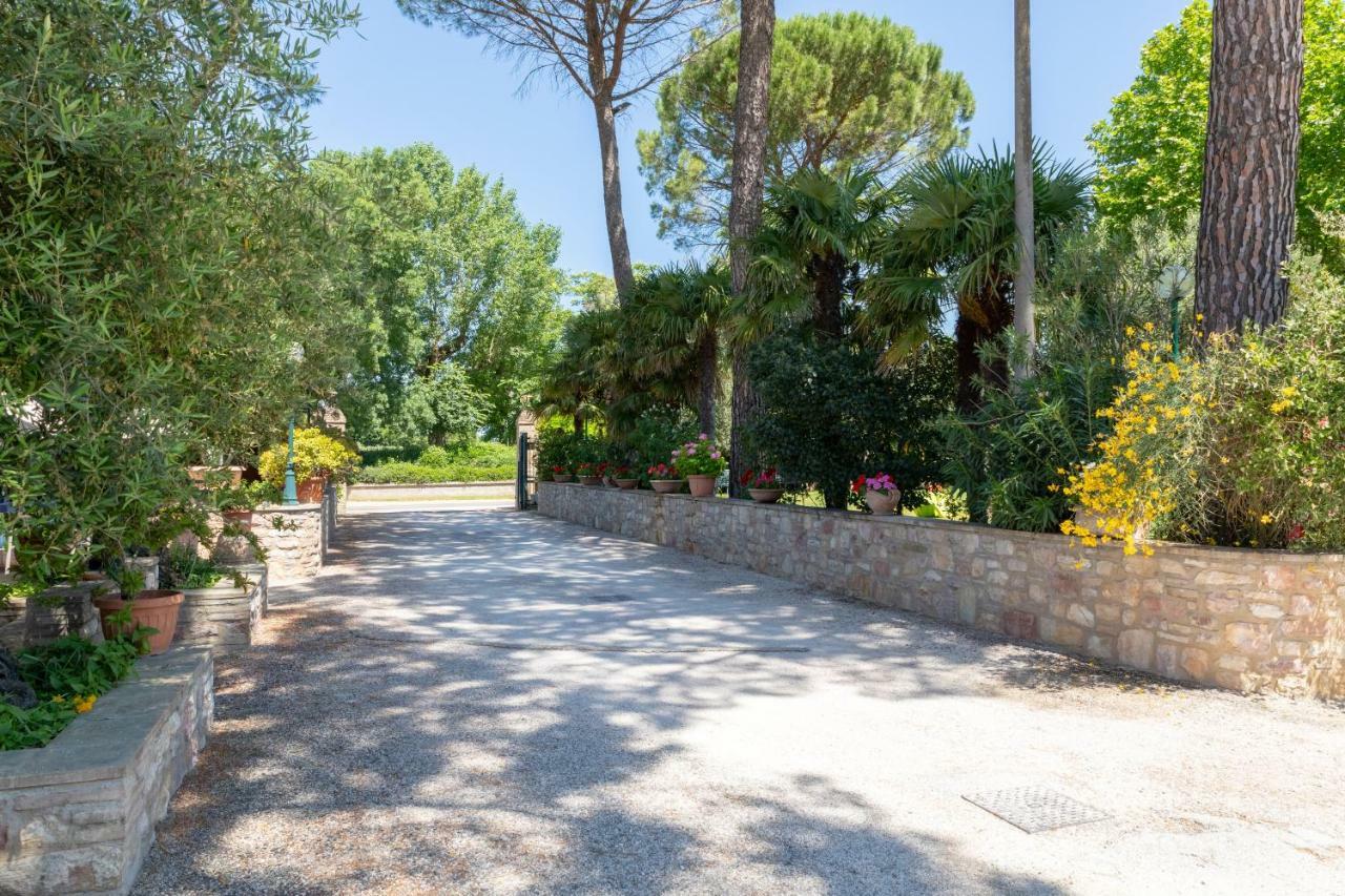 Hotel Villa Elda Assisi Kültér fotó