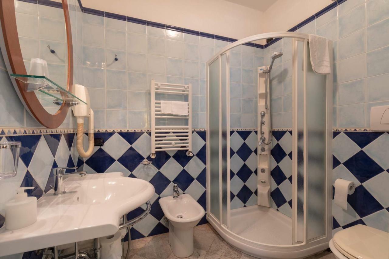 Hotel Villa Elda Assisi Kültér fotó
